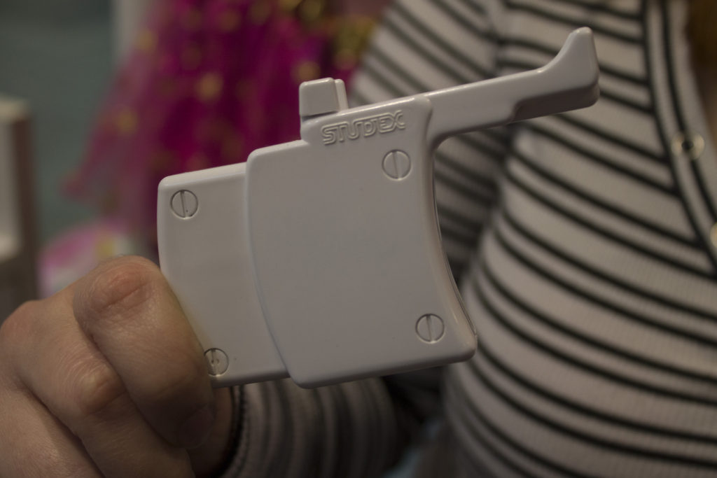 Piercing with guns versus piercing with needles Which is safer? Kicker