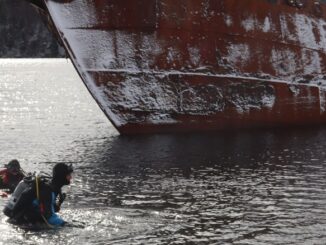 Scuba Divers preparing to explore the Conception Harbour Shipwrecks.